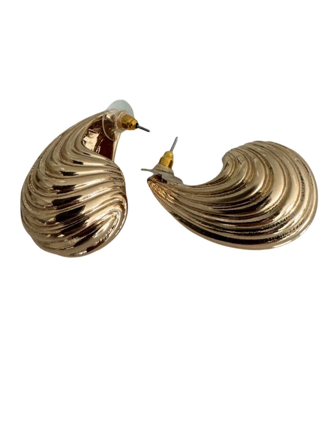 Shell Stud Earrings in Gold