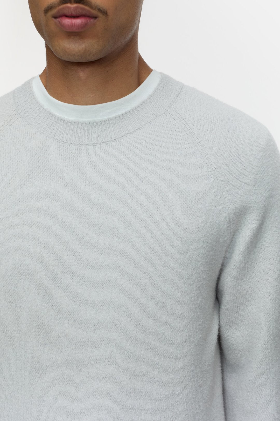 CLOSED Raglan Pullover in Oyster Grey